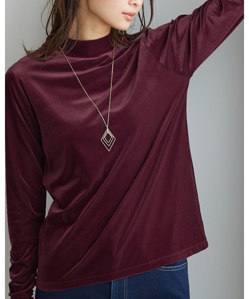 BELLUNA PLUS(ベルーナ)の「シアーベロア袖シャーリングプルオーバー(Tシャツ/カットソー・レディース・ブラック/グレー系その他/ワイン・LARGE/X-LARGE/MEDIUM)」の3枚目の写真