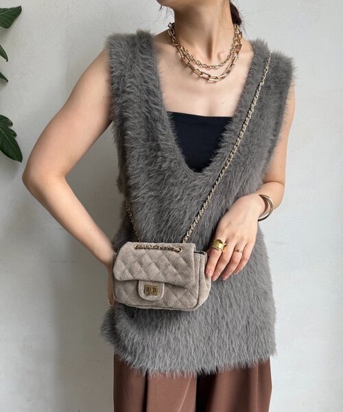 DouDou（ドゥドゥ）の「キルティングスウェードショルダー（ショルダーバッグ・レディース・グレー/キャメル・FREE）」の6枚目の写真