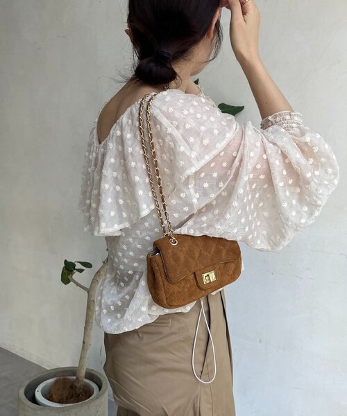 DouDou（ドゥドゥ）の「キルティングスウェードショルダー（ショルダーバッグ・レディース・グレー/キャメル・FREE）」の13枚目の写真