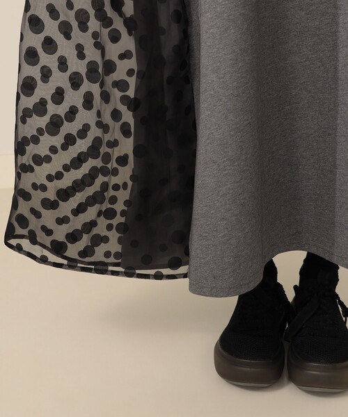 CAROLINA GLASER（カロリナ グレイサー）の「サイド異素材切り替え カットソーワンピース（ワンピース・レディース・ブラック/グレー・ONE SIZE）」の7枚目の写真