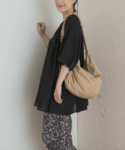 URBAN RESEARCH DOORS（アーバンリサーチドアーズ）の「コットンボイルVネックチュニック（チュニック・レディース・ブラック/オフホワイト・MEDIUM）」の15枚目の写真