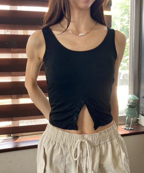 Loco Ocean(ロコオーシャン)の「ウエストボタンディテール 肌見せ Uネック タンクトップ 夏服(タンクトップ・レディース・ブラック/ホワイト/オレンジ・FREE)」の2枚目の写真