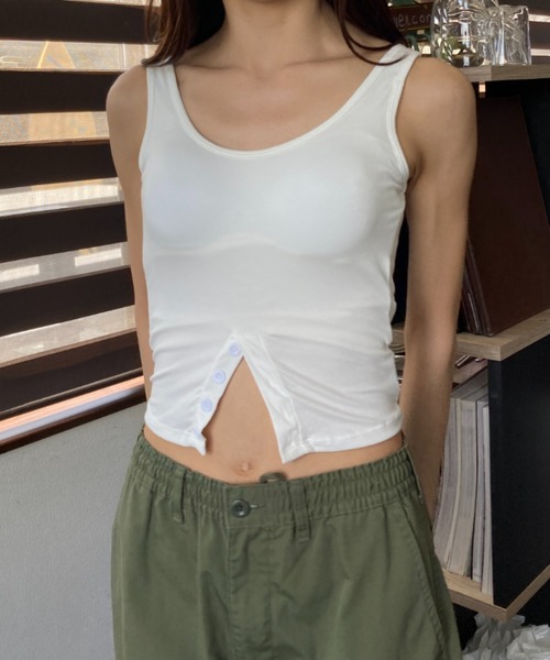 Loco Ocean(ロコオーシャン)の「ウエストボタンディテール 肌見せ Uネック タンクトップ 夏服(タンクトップ・レディース・ブラック/ホワイト/オレンジ・FREE)」の4枚目の写真
