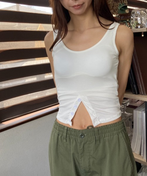 Loco Ocean(ロコオーシャン)の「ウエストボタンディテール 肌見せ Uネック タンクトップ 夏服(タンクトップ・レディース・ブラック/ホワイト/オレンジ・FREE)」の5枚目の写真