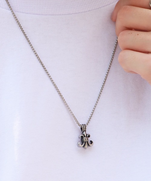 ROOPTOKYO(ループトウキョウ)の「メタルデザイン チェーンネックレス(ネックレス・メンズ・シルバー系3/シルバー系7/シルバー系6/シルバー系4/シルバー系2/シルバー系5/シルバー系1・FREE)」の4枚目の写真