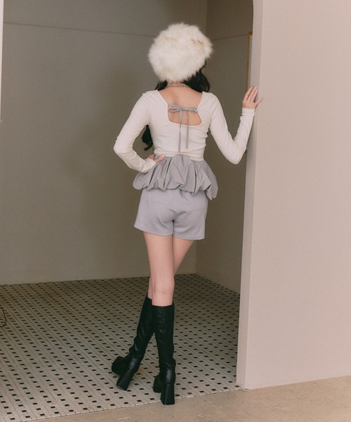 BLONDEY（ブロンディ）の「バックオープンリボンバルーンペプラム（Tシャツ/カットソー・レディース・ブラック/アイボリー・FREE）」の11枚目の写真