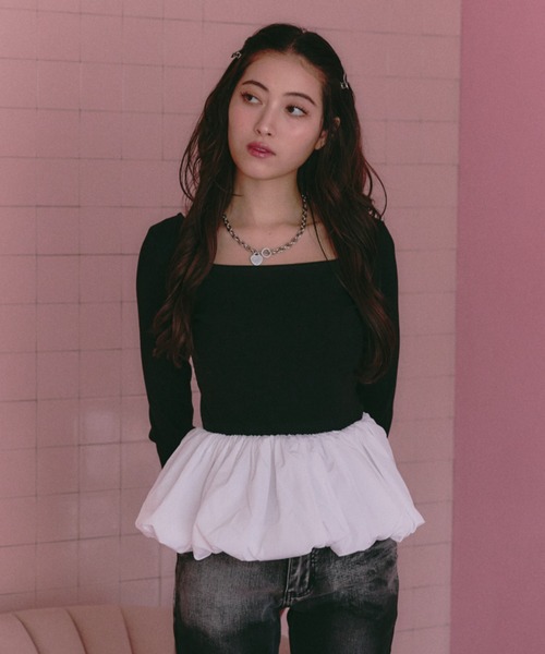 BLONDEY（ブロンディ）の「バックオープンリボンバルーンペプラム（Tシャツ/カットソー・レディース・ブラック/アイボリー・FREE）」の7枚目の写真