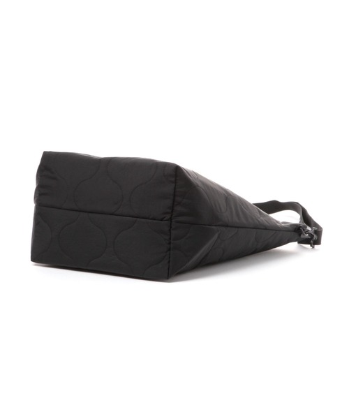 LAKOLE(ラコレ)の「キルト2WAYショルダートートバッグ / 580610(トートバッグ・レディース・グリーン/ブラック/その他1・FREE)」の9枚目の写真