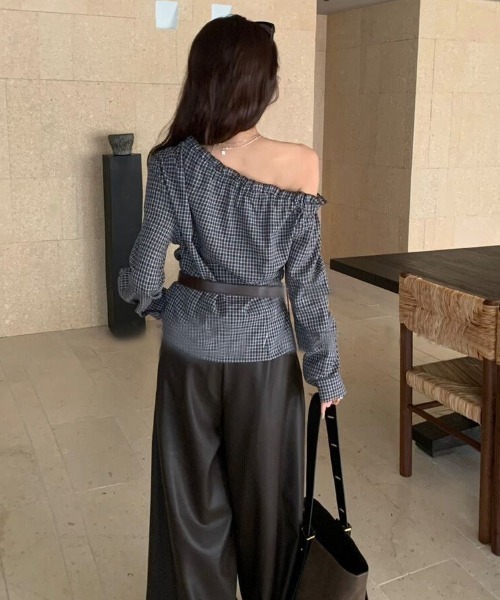 gossip！ロサンゼルス（ゴシップロサンゼルス）の「前後2way オフショルチェックパターントップス（シャツ/ブラウス・レディース・ブラウン/ネイビー・XL/L/M/S）」の19枚目の写真