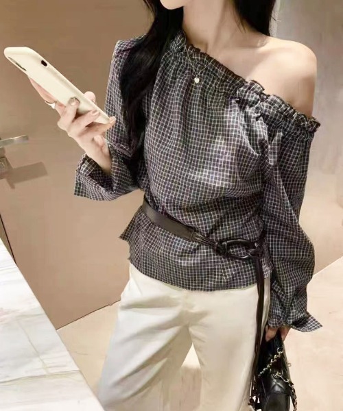 gossip！ロサンゼルス（ゴシップロサンゼルス）の「前後2way オフショルチェックパターントップス（シャツ/ブラウス・レディース・ブラウン/ネイビー・XL/L/M/S）」の21枚目の写真