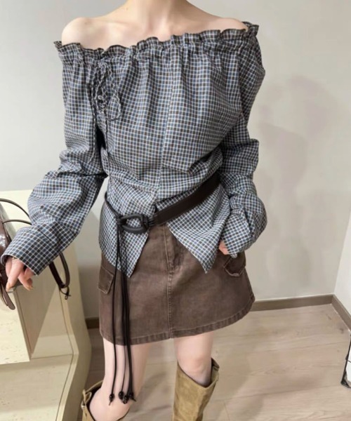 gossip！ロサンゼルス（ゴシップロサンゼルス）の「前後2way オフショルチェックパターントップス（シャツ/ブラウス・レディース・ブラウン/ネイビー・XL/L/M/S）」の16枚目の写真
