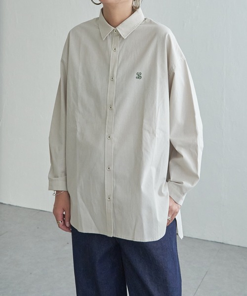 LBC（エルビーシー）の「ミニロゴ刺繍オーバーシャツ（シャツ/ブラウス・レディース・ライトグレー/チャコールグレー/ベージュ・M）」の9枚目の写真