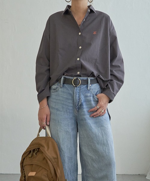 LBC（エルビーシー）の「ミニロゴ刺繍オーバーシャツ（シャツ/ブラウス・レディース・ライトグレー/チャコールグレー/ベージュ・M）」の14枚目の写真