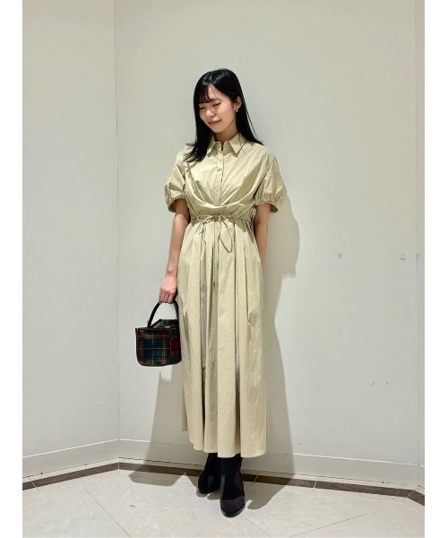 allureville（アルアバイル）の「ドロストシャツワンピース（シャツワンピース・レディース・ネイビー/ベージュ/オレンジ・2/1）」の22枚目の写真