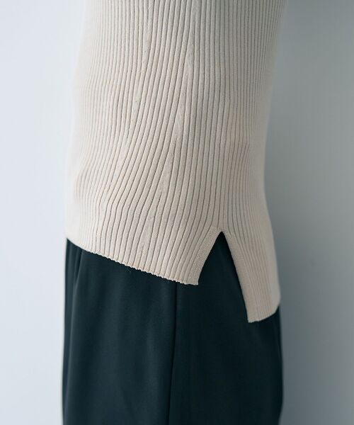 YECCA VECCA（イェッカヴェッカ）の「袖口シアーリブニット（ニット/セーター・レディース・ベージュ/ライトグリーン/ライトベージュ/ブラック・FREE）」の16枚目の写真
