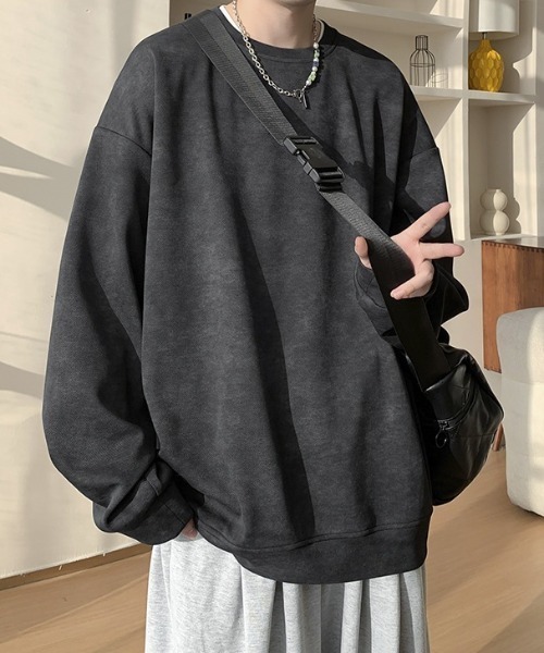 B.R.U（ブル）の「ヴィンテージ風オーバーサイズトップス（スウェット・メンズ・ブラック/オフホワイト・MEDIUM/LARGE）」の4枚目の写真