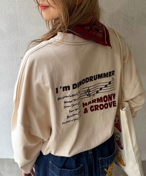 DOUBLE NAME（ダブルネーム）の「バンドを組みたい恐竜刺しゅうロンTEE（Tシャツ/カットソー・レディース・レッド/ブラック/オフホワイト/ネイビー・FREE）」の7枚目の写真