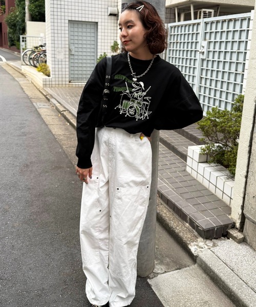 DOUBLE NAME（ダブルネーム）の「バンドを組みたい恐竜刺しゅうロンTEE（Tシャツ/カットソー・レディース・レッド/ブラック/オフホワイト/ネイビー・FREE）」の16枚目の写真