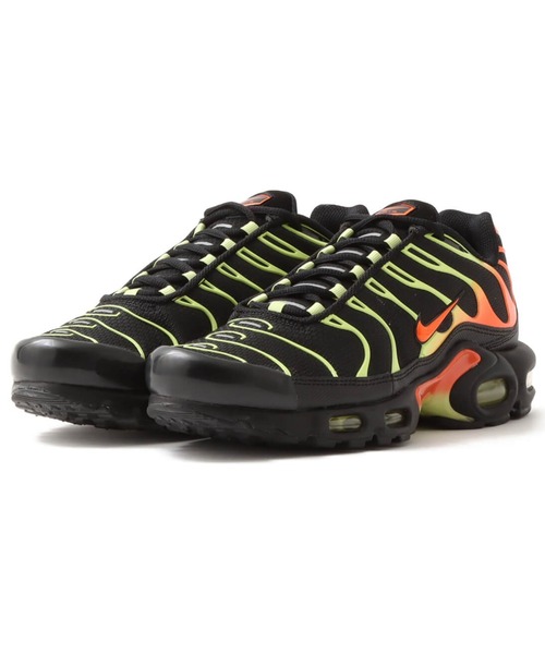 NIKE(ナイキ)の「NIKE AIR MAX PLUS / ナイキ エア マックス プラス 【SP】(スニーカー・メンズ・ブラック・26.0cm/26.5cm/27.0cm/27.5cm/28.0cm/28.5cm/29.0cm/30.0cm)」の1枚目の写真