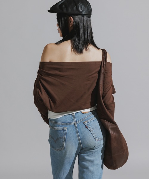 Chick（チック）の「Faux Layered Off-Shoulder Tops / フェイクレイヤード  オフショルダートップス（Tシャツ/カットソー・レディース・ブラック/ブラウン/グレー・FREE）」の21枚目の写真