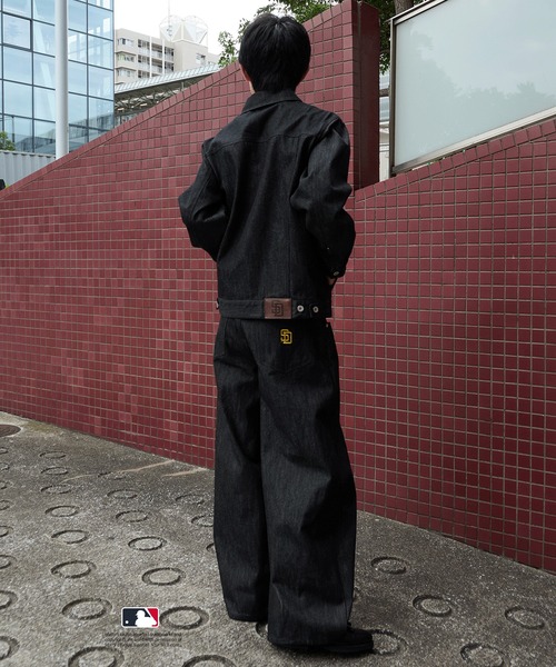 Perushu(ペルーシュ)の「Perushu × MLB コラボリジットデニムジャケット(デニムジャケット・メンズ・ブラック系その他/ブラック/ネイビー・LARGE/MEDIUM)」の14枚目の写真