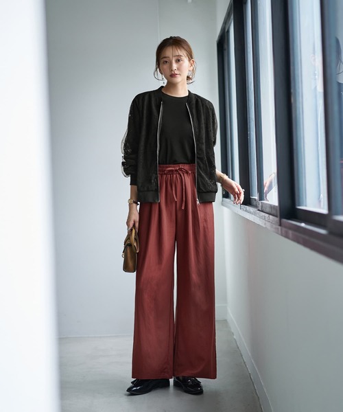 STYLE DELI(スタイルデリ)の「秋色シボ入りコットン混リラックスパンツ(その他パンツ・レディース・ブラウン系/ダークカーキ・FREE)」の3枚目の写真
