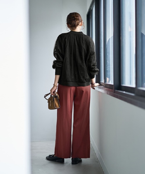 STYLE DELI(スタイルデリ)の「秋色シボ入りコットン混リラックスパンツ(その他パンツ・レディース・ブラウン系/ダークカーキ・FREE)」の8枚目の写真