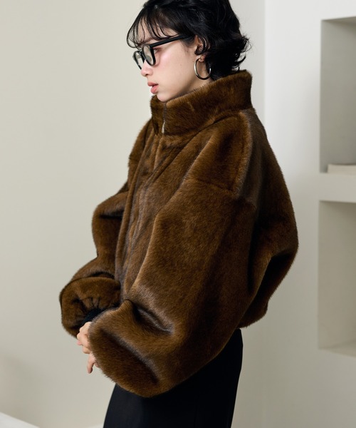 LAULEN（ローレン）の「fur zip up short blouson /スタンドカラーファージップアップショートブルゾン（ブルゾン・レディース・グレー/アイボリー/ブラウン・FREE）」の9枚目の写真