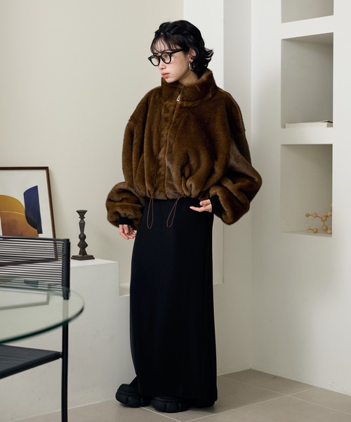 LAULEN（ローレン）の「fur zip up short blouson /スタンドカラーファージップアップショートブルゾン（ブルゾン・レディース・グレー/アイボリー/ブラウン・FREE）」の12枚目の写真