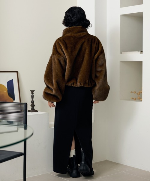 LAULEN（ローレン）の「fur zip up short blouson /スタンドカラーファージップアップショートブルゾン（ブルゾン・レディース・グレー/アイボリー/ブラウン・FREE）」の16枚目の写真