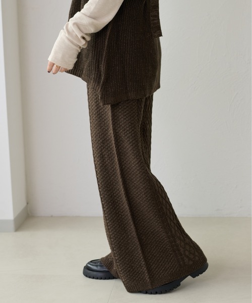 apres jour clair（アプレジュールクレア）の「【apres jour clair】【セットアップ可能】ケーブルニットパンツ（その他パンツ・レディース・ベージュ/アイボリー/ブラウン系その他・X-LARGE/フリー）」の6枚目の写真