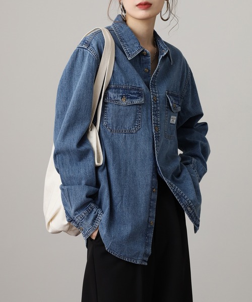 GUESS JEANS(ゲスジーンズ)の「GUESS JEANS GJ REGULAR LS DENIM SHIRT ゲス 長袖デニムシャツ(シャツ/ブラウス・メンズ・ライトインディゴブルー・M/S/XL/L)」の17枚目の写真