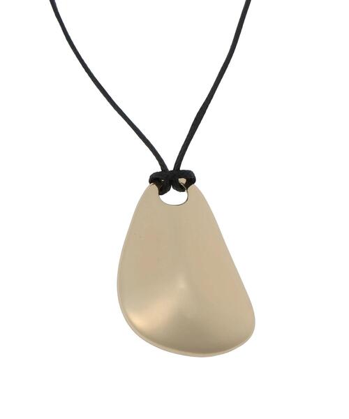 Te chichi（テチチ）の「トライアングルモチーフコードネックレス（ネックレス・レディース・ゴールド・F）」の4枚目の写真