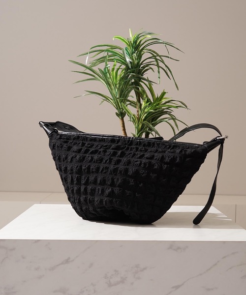 1111clothing(ワンフォークロージング)の「ワンショルダーバッグ / One-shoulder bag(ショルダーバッグ・メンズ・ブラック系1/ブラック系2・ONESIZE)」の9枚目の写真