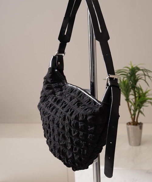 1111clothing(ワンフォークロージング)の「ワンショルダーバッグ / One-shoulder bag(ショルダーバッグ・メンズ・ブラック系1/ブラック系2・ONESIZE)」の12枚目の写真