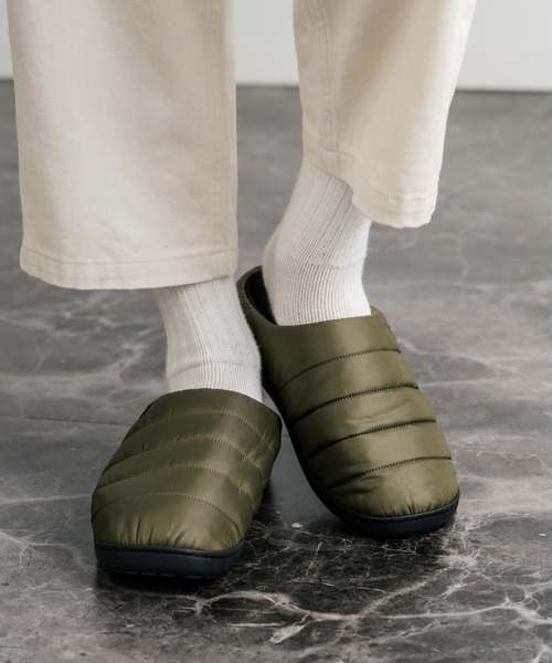 SUBU（スブ）の「SUBUスブ サンダル F-line/ワンポイントロゴ刺繍モックシューズスリッポンスリッパ（サンダル・メンズ・グレー/シルバー/カーキ/ブラウン系/ブラック/ダークブラウン/ドット/ベージュ・1/3/2）」の22枚目の写真