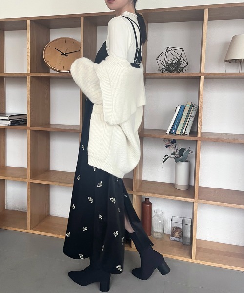 セール】花柄 刺繍 ベロアキャミワンピース（ワンピース）｜Rejoule