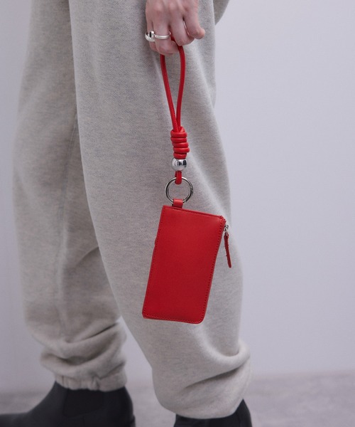 ADAM ET ROPE'(アダムエロペ)の「【WEB限定】カードケース付きチャームストラップ(カードケース・レディース・ブラウン/レッド/ブラック/シルバー・FREE)」の7枚目の写真