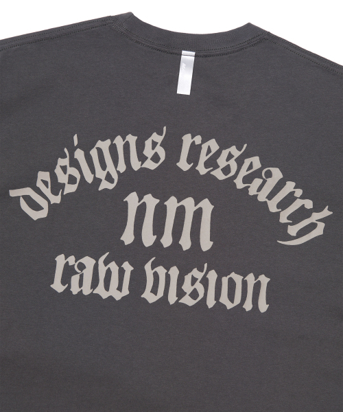 NOMANUAL(NOMANUAL)の「R.V ARCH LOGO T-SHIRT - CHARCOAL(Tシャツ/カットソー・レディース・その他・LARGE/X-LARGE/SMALL/MEDIUM)」の6枚目の写真