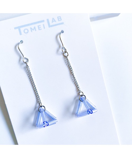 tone(トーン)の「【TOMEI LAB】ヒンメリ風 正四面体 揺れる ピアス(MA)(ピアス(両耳用)・レディース・ピンクゴールド/ライトブルー/ライトグリーン・FREE)」の1枚目の写真