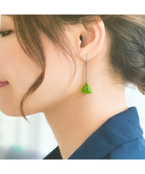 tone(トーン)の「【TOMEI LAB】ヒンメリ風 正四面体 揺れる ピアス(MA)(ピアス(両耳用)・レディース・ピンクゴールド/ライトブルー/ライトグリーン・FREE)」の12枚目の写真
