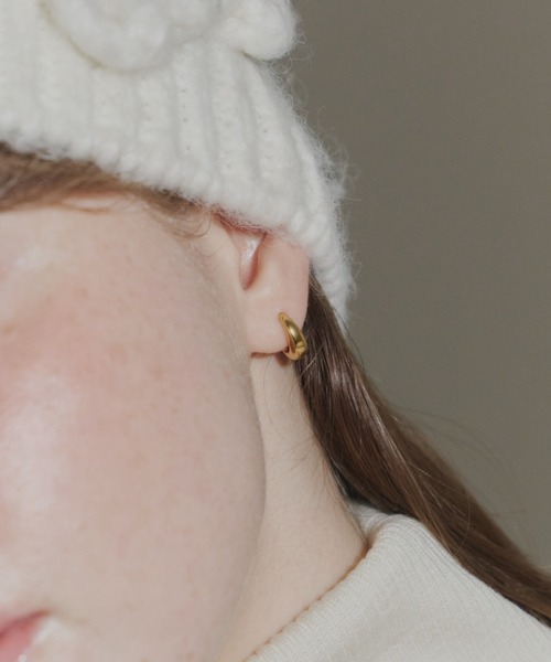 GIUNON(ジウノン)の「tiny drop hoop pierce / タイニードロップフープピアス(ピアス(両耳用)・レディース・シルバー/ゴールド・FREE)」の22枚目の写真