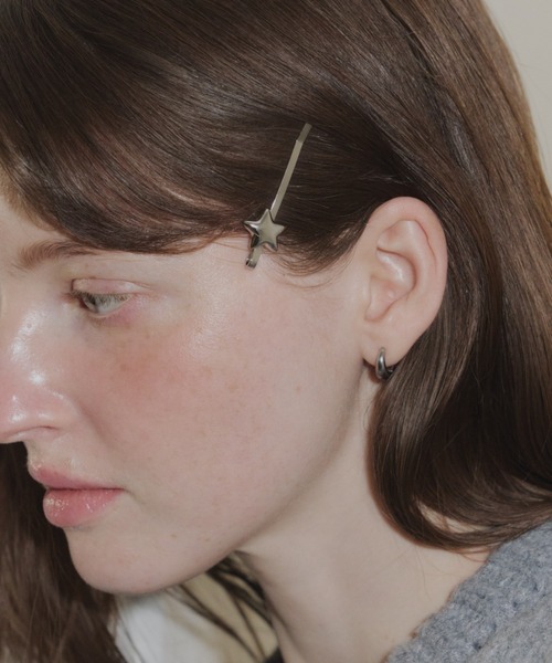 GIUNON(ジウノン)の「tiny drop hoop pierce / タイニードロップフープピアス(ピアス(両耳用)・レディース・シルバー/ゴールド・FREE)」の9枚目の写真
