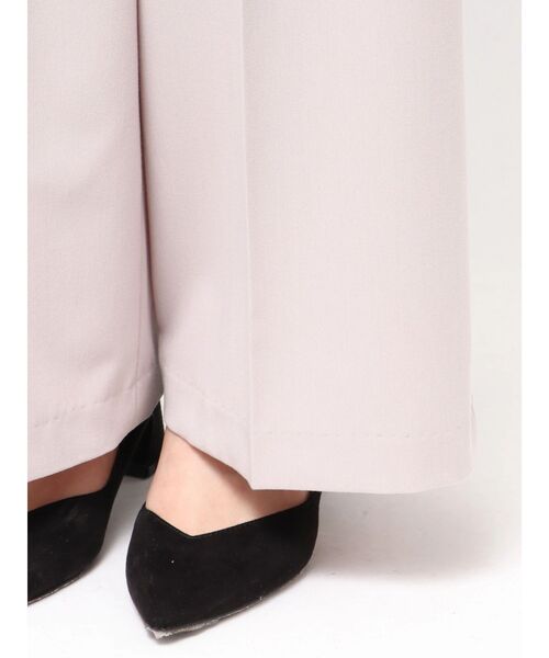 TONAL（トーナル）の「アシメベルトタックパンツ（その他パンツ・レディース・ベージュ/ブラウン/グレー・SMALL/MEDIUM）」の9枚目の写真