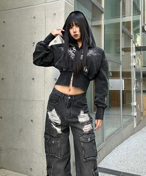 KsG（ケーエスジー）の「ヴィンテージフレイムクロップドパーカー（パーカー・レディース・ブラック/グレー・LARGE/MEDIUM/X-LARGE/SMALL）」の6枚目の写真