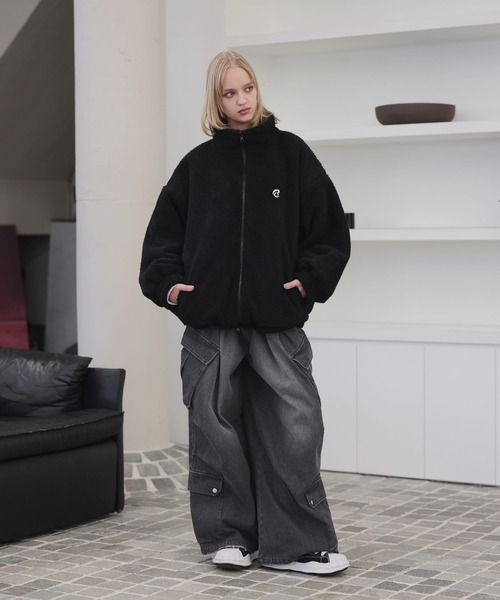 ダブルジップ比翼デザイン裏ボアリバーシブル中綿ブルゾン（ブルゾン