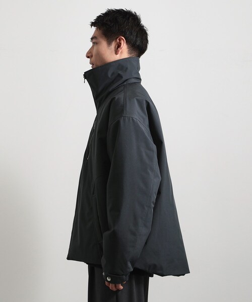 THE SHOP TK （ザ ショップ ティーケー ）の「【洗濯機可】きれいめにもカジュアルにも スタンドネックジップブルゾン（ブルゾン・メンズ・チャコールグレー/ブラック・04/03/02）」の12枚目の写真