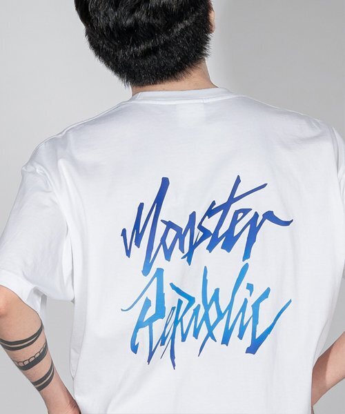 MONSTER REPUBLIC(モンスターリパブリック)の「ムーブメントロゴブルーウェーブTシャツホワイト(Tシャツ/カットソー・レディース・その他・MEDIUM/SMALL/X-LARGE/LARGE)」の2枚目の写真