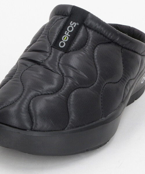 FREAK'S STORE(フリークスストア)の「OOFOS/ウーフォス Women’s OOcOOzie Thermo Mule/ウィメンズ ウークージー サーモミュール(スリッポン・レディース・ブラック・6/7/8)」の7枚目の写真
