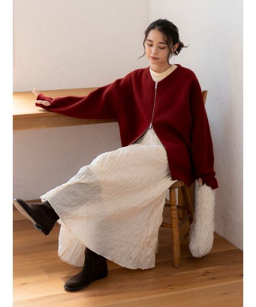 Ungrid(アングリッド)の「アンゴラ混ジップニットカーデ(カーディガン/ボレロ・レディース・レッド/ライトグレー/オフホワイト・FREE)」の8枚目の写真